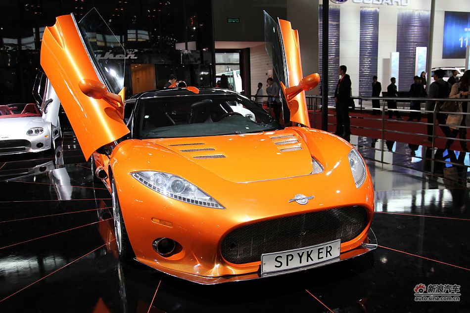 世爵Spyker C8 Laviolette
