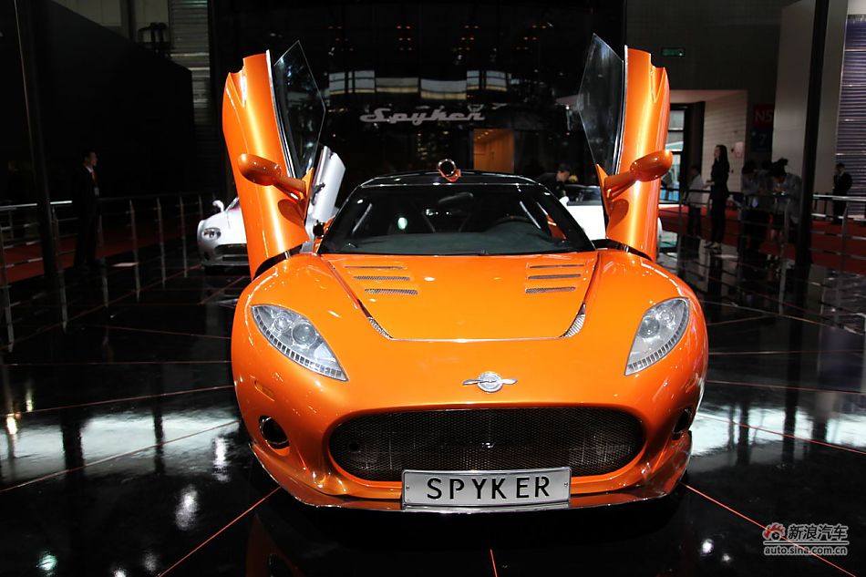 世爵Spyker C8 Laviolette