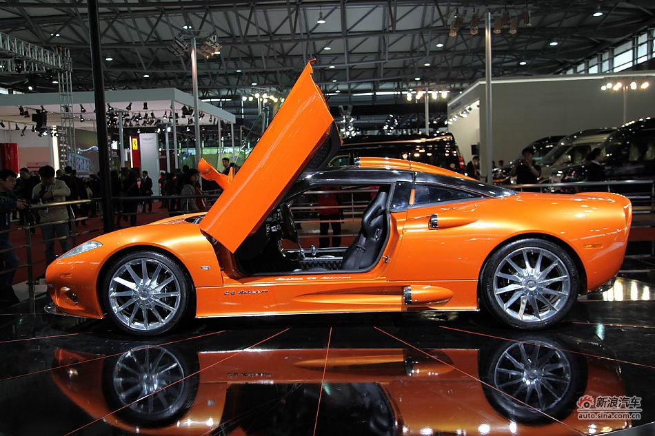 世爵Spyker C8 Laviolette