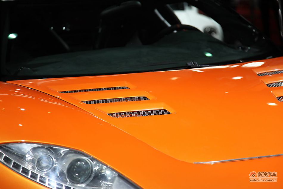 世爵Spyker C8 Laviolette