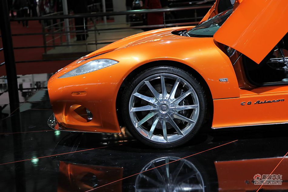 世爵Spyker C8 Laviolette