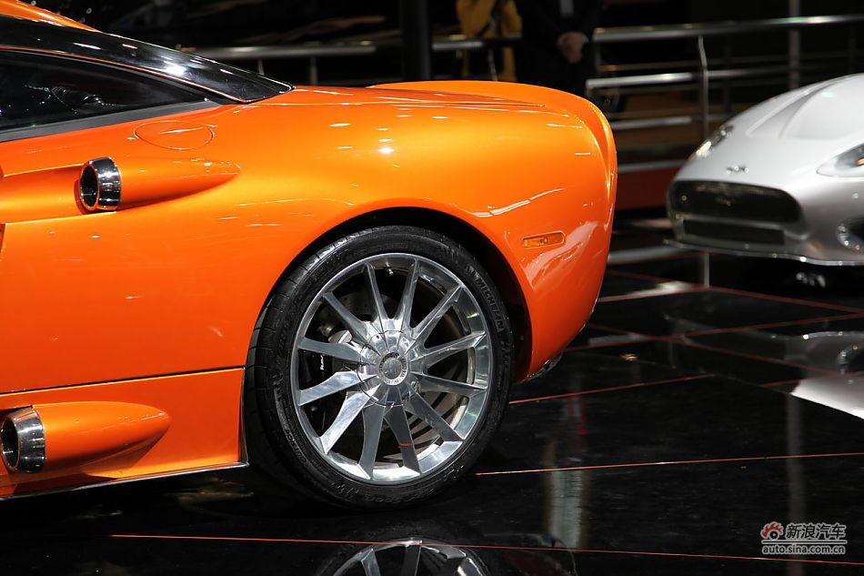 世爵Spyker C8 Laviolette