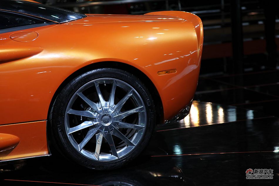 世爵Spyker C8 Laviolette