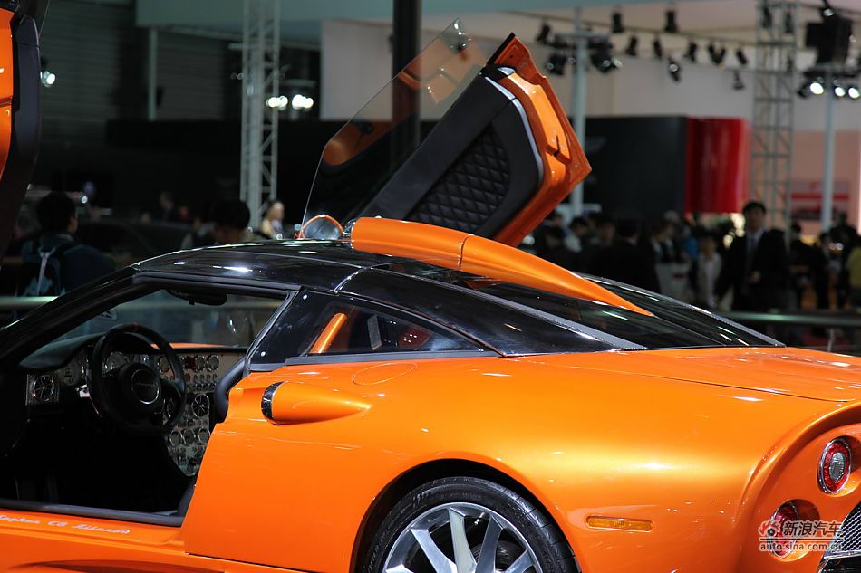 世爵Spyker C8 Laviolette