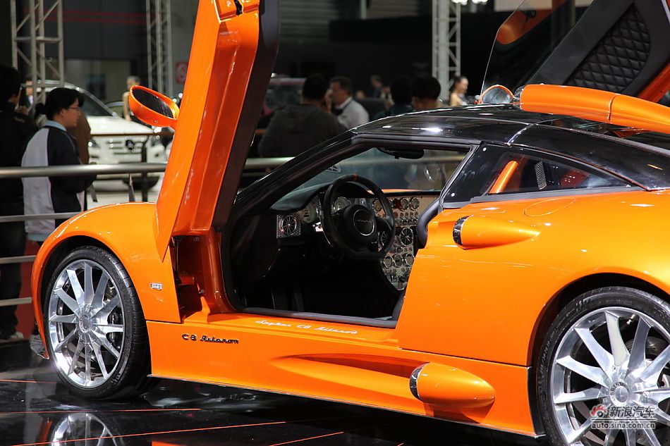 世爵Spyker C8 Laviolette