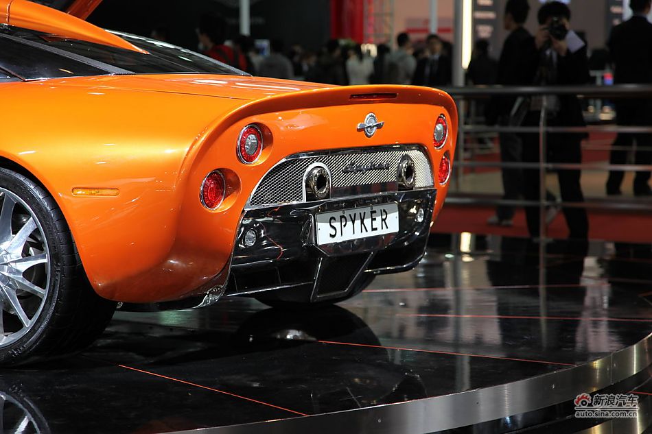 世爵Spyker C8 Laviolette