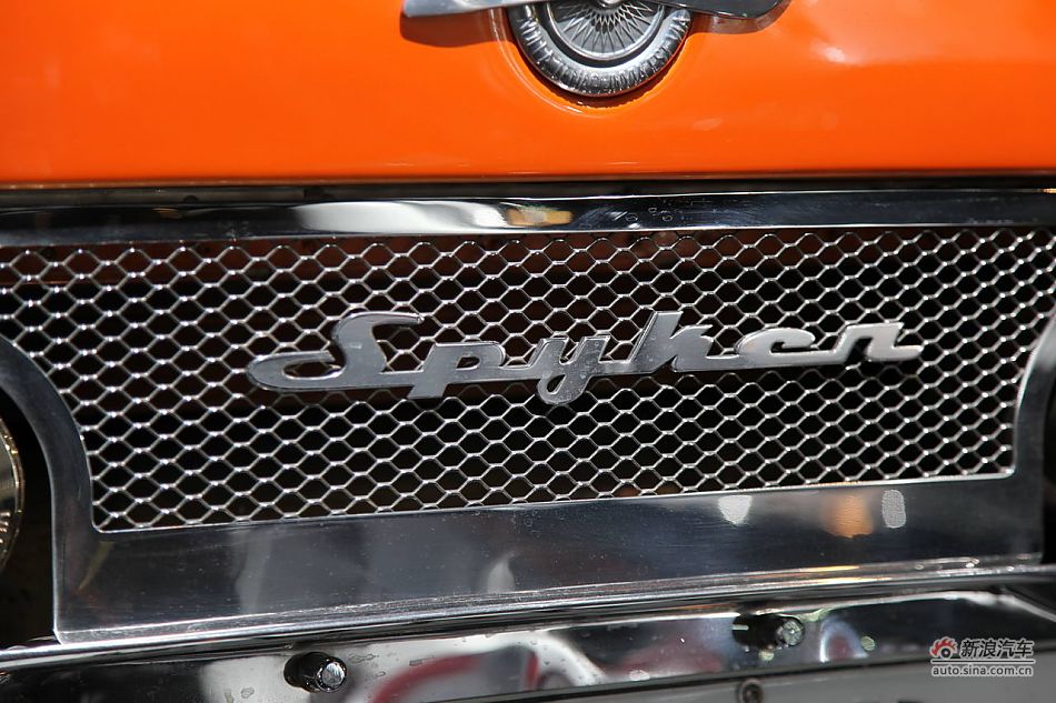 世爵Spyker C8 Laviolette