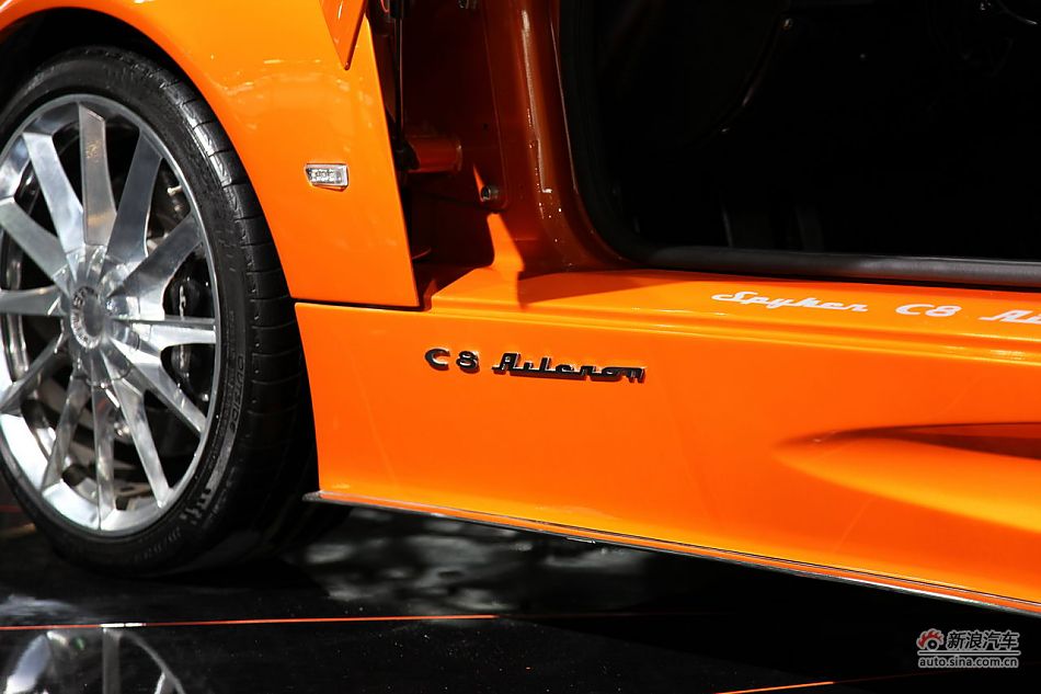 世爵Spyker C8 Laviolette