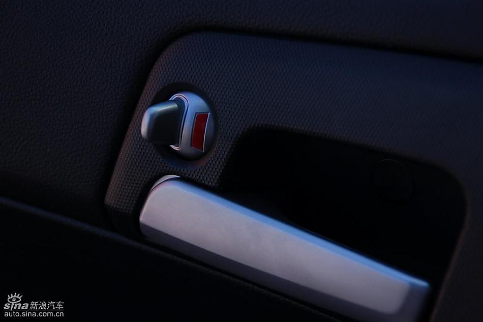 享御MH超豪华型内饰