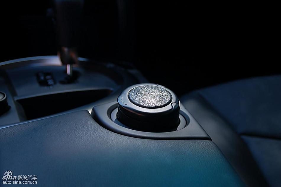 享御MH超豪华型内饰