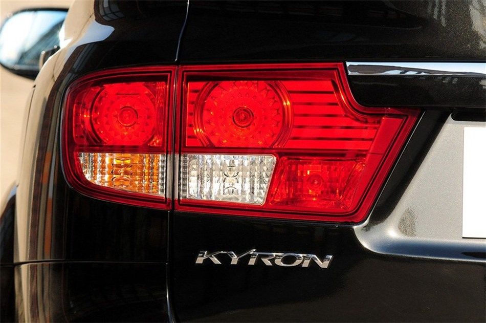 2011款享御2.0T自动柴油四驱豪华导航版