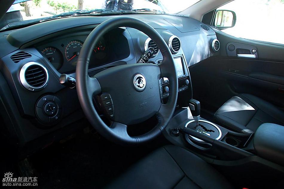 爱腾AD豪华型内饰