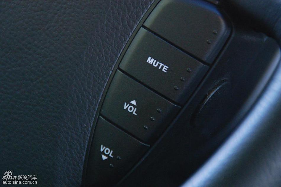 爱腾AD豪华型内饰