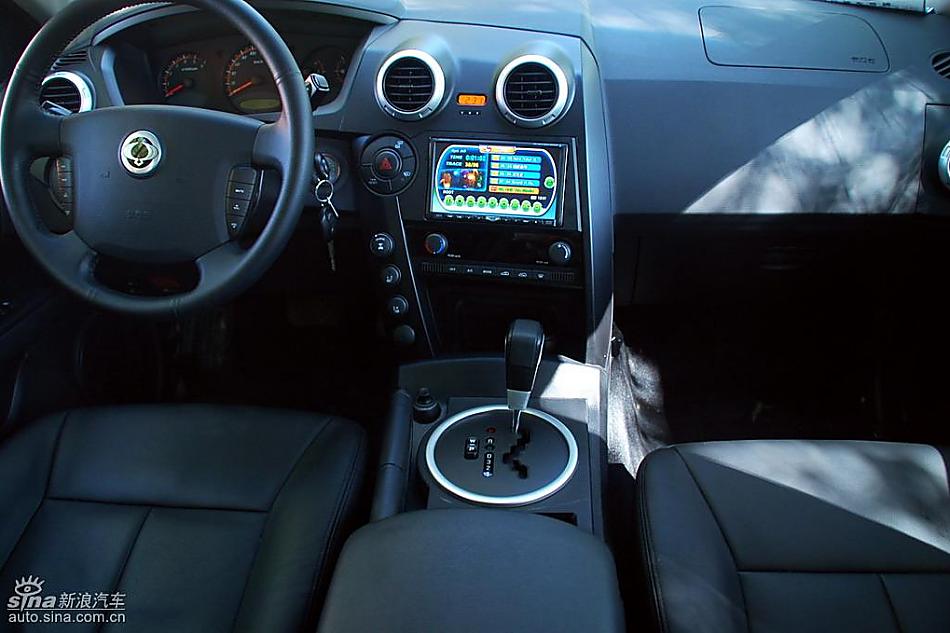 爱腾AD豪华型内饰