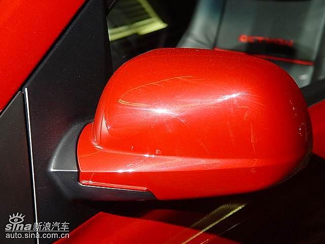 双龙爱腾后视镜