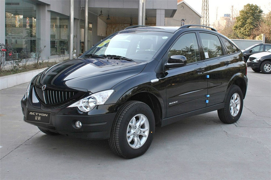 2011款爱腾2.3L自动汽油四驱豪华导航版