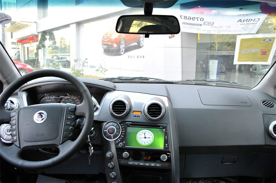 2011款爱腾2.3L自动汽油四驱豪华导航版