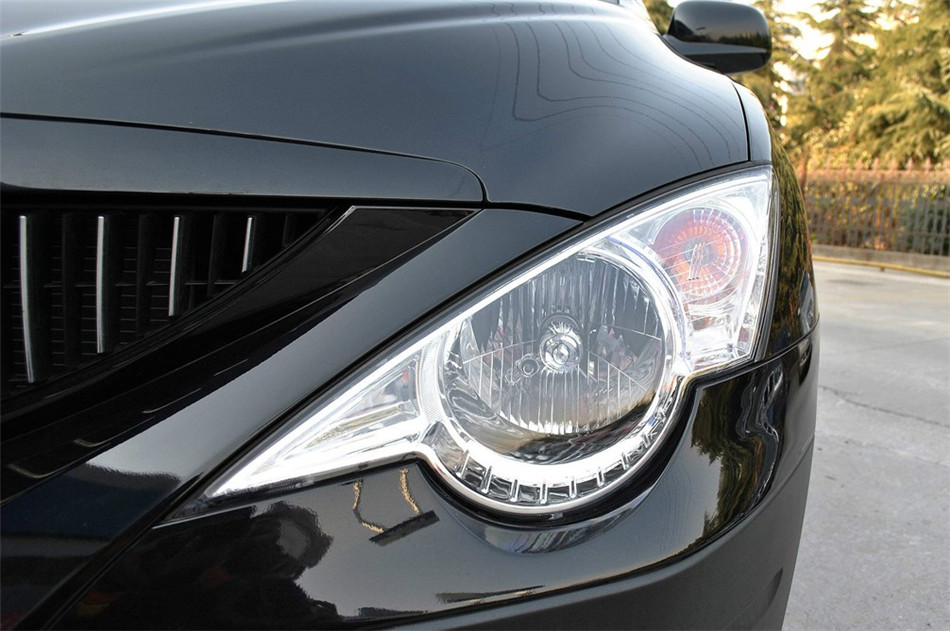 2011款爱腾2.3L自动汽油四驱豪华导航版