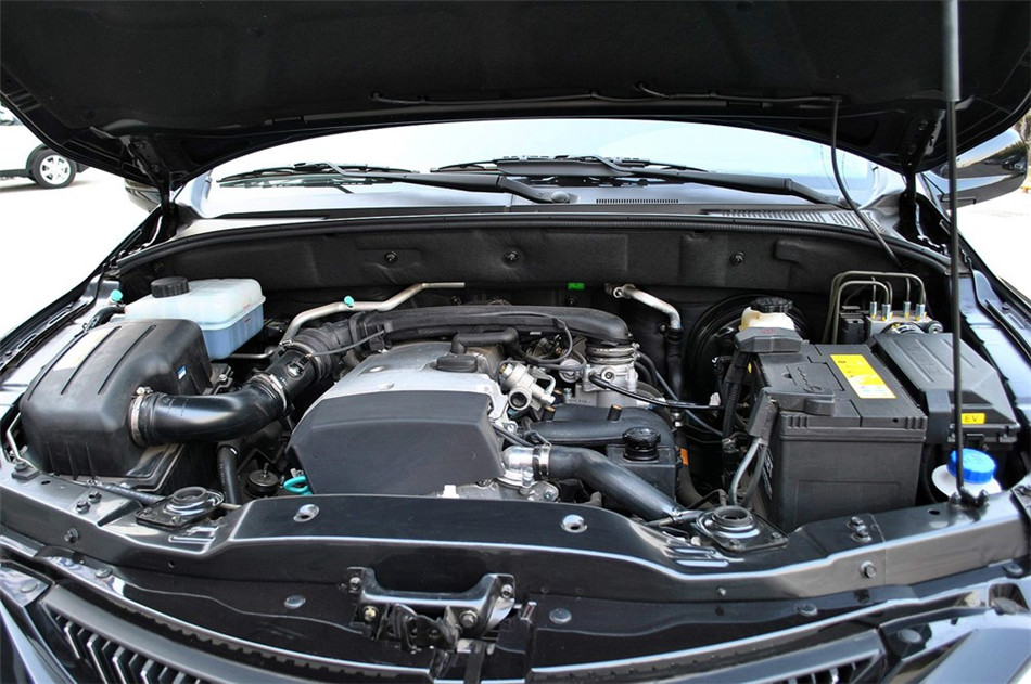 2011款爱腾2.3L自动汽油四驱豪华导航版