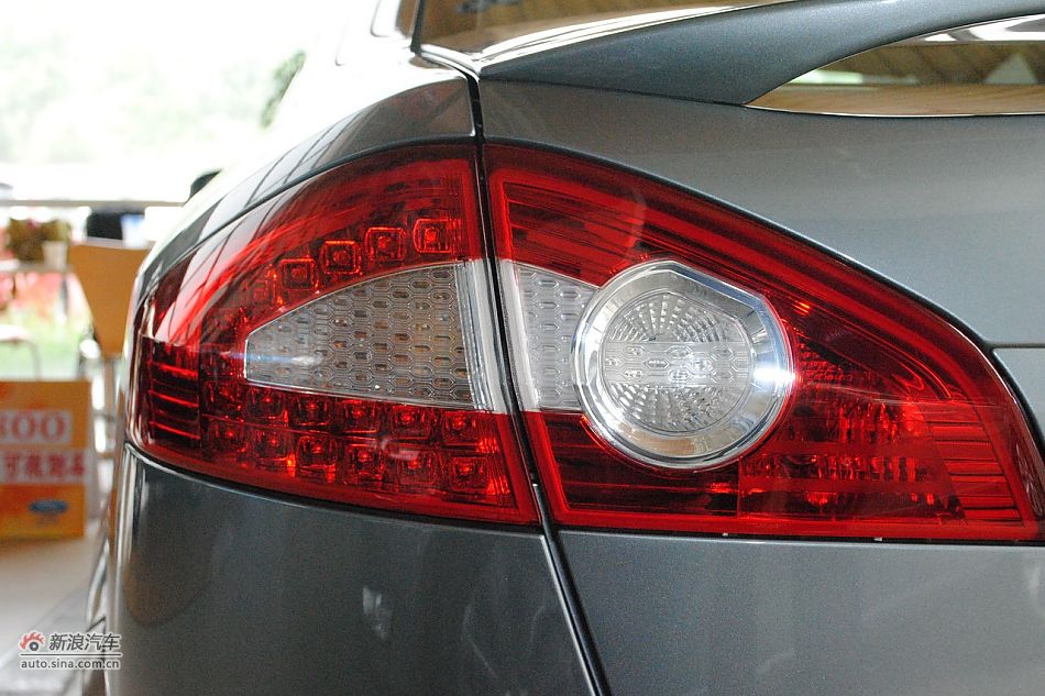 车辆外观及细节