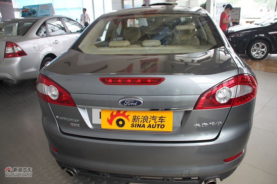 车辆外观及细节