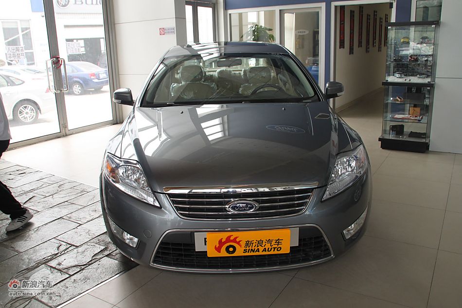 车辆外观及细节