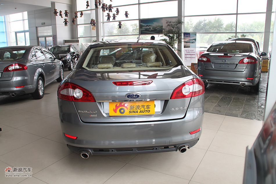 车辆外观及细节