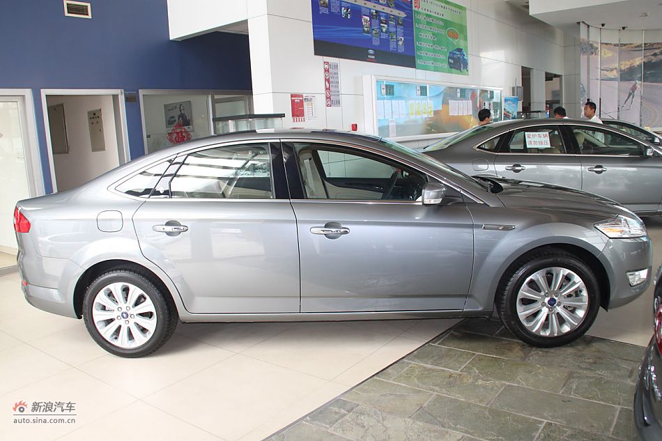 车辆外观及细节