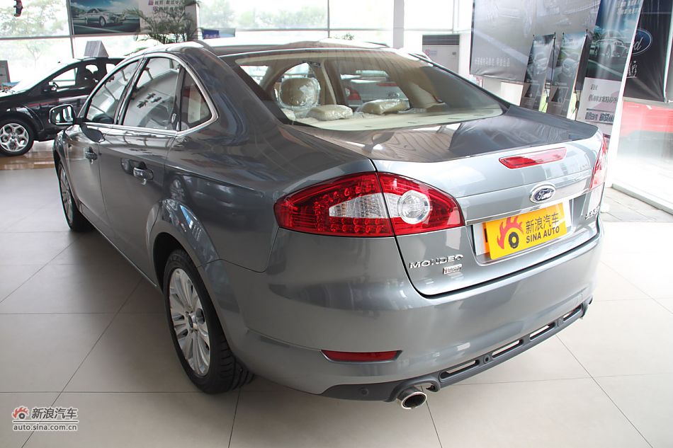 车辆外观及细节