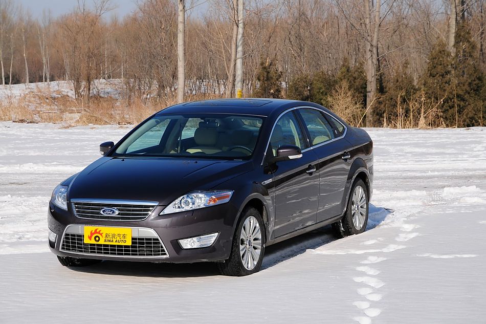 2010款蒙迪欧致胜致胜至尊型外观