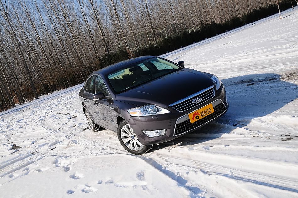 2010款蒙迪欧致胜致胜至尊型外观