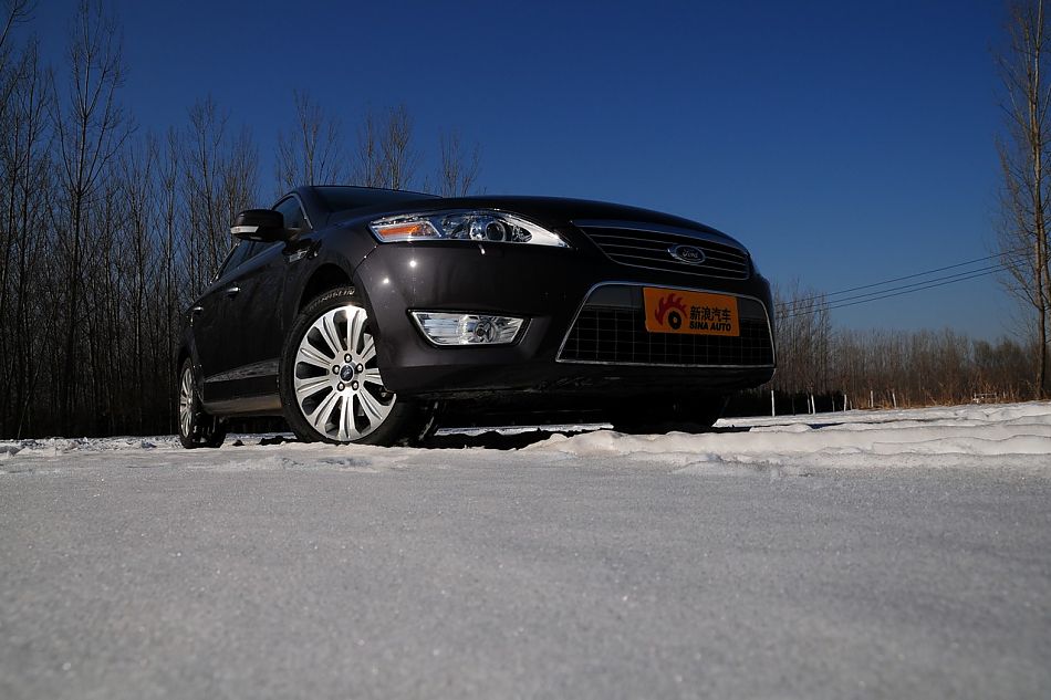 2010款蒙迪欧致胜致胜至尊型外观