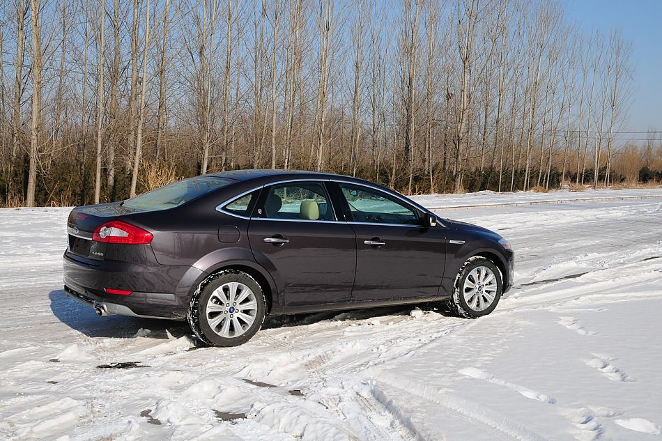 2010款蒙迪欧致胜致胜至尊型外观