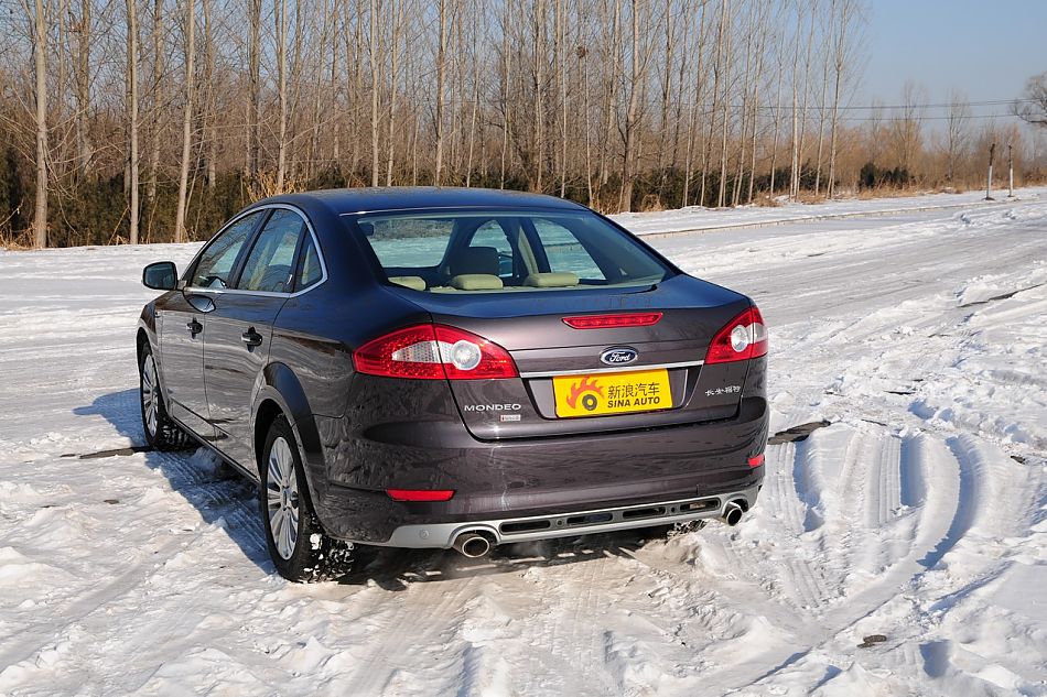 2010款蒙迪欧致胜致胜至尊型外观