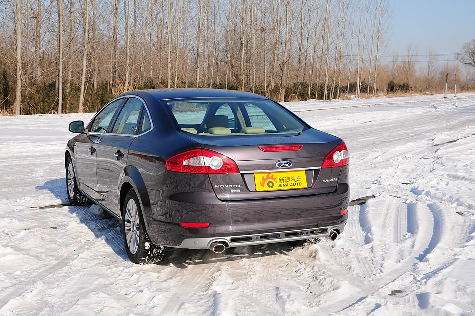 2010款蒙迪欧致胜致胜至尊型外观