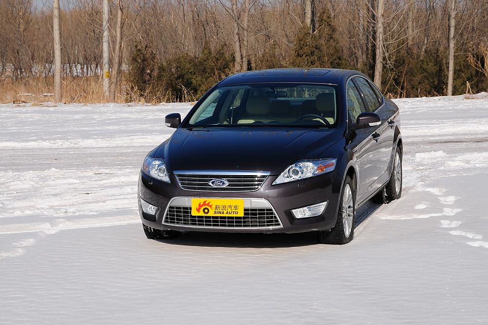 2010款蒙迪欧致胜致胜至尊型外观