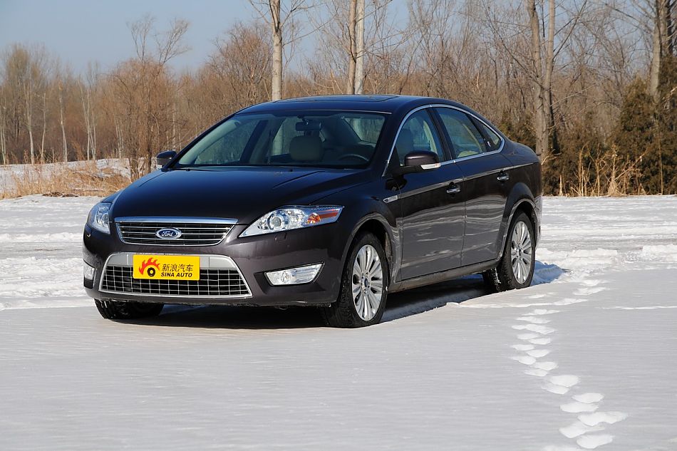 2010款蒙迪欧致胜致胜至尊型外观