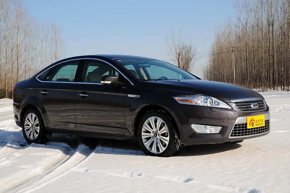 2010款蒙迪欧致胜致胜至尊型外观