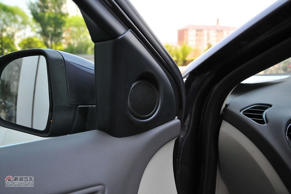 2011款蒙迪欧致胜内饰