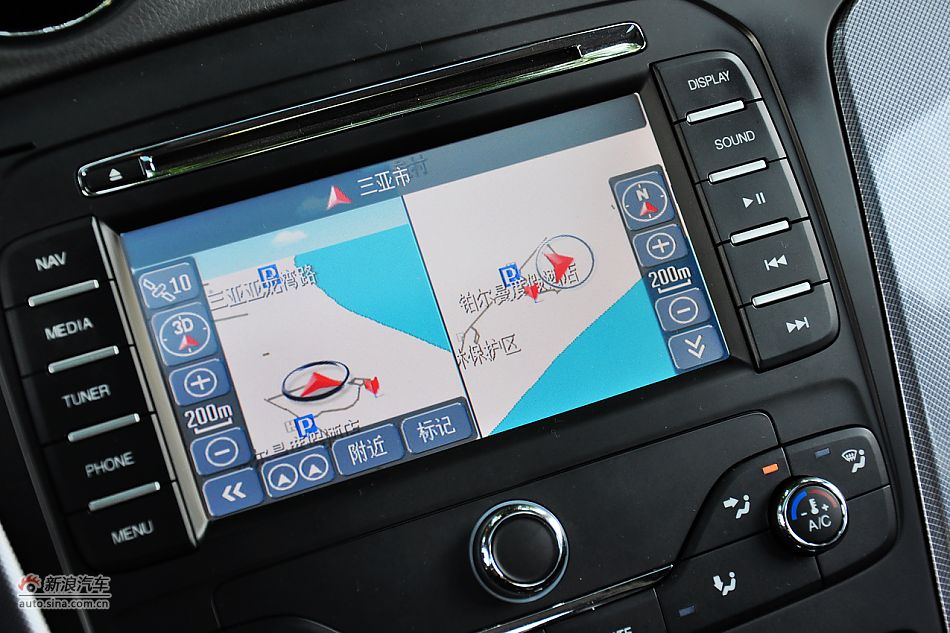 2011款蒙迪欧致胜内饰