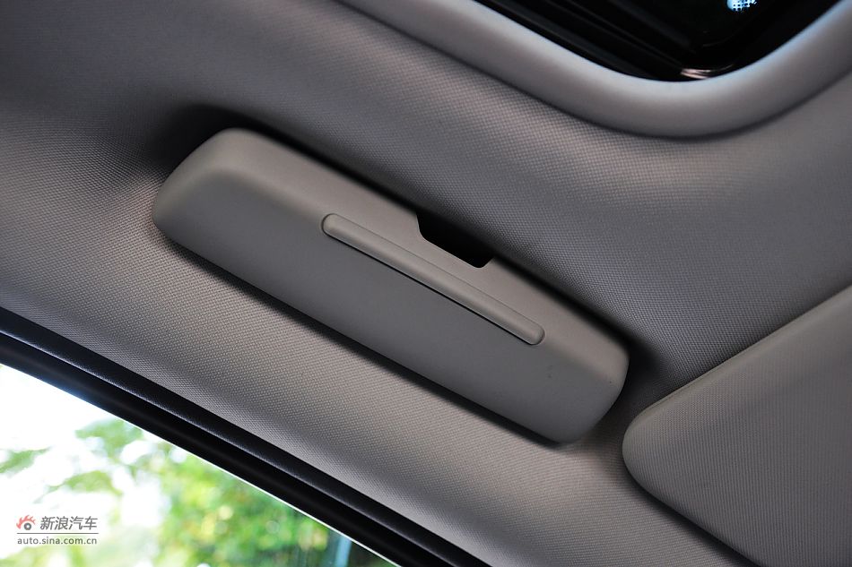 2011款蒙迪欧致胜内饰