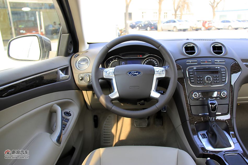 2011款蒙迪欧致胜高清到店实拍