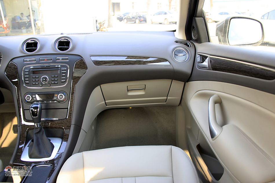 2011款蒙迪欧致胜高清到店实拍