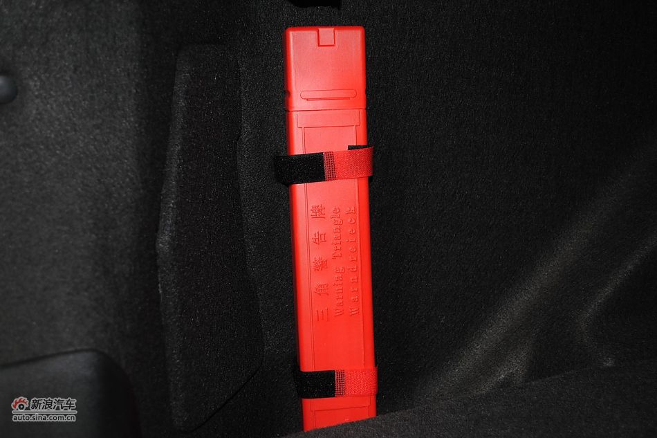 发动机、底盘悬挂及后备箱