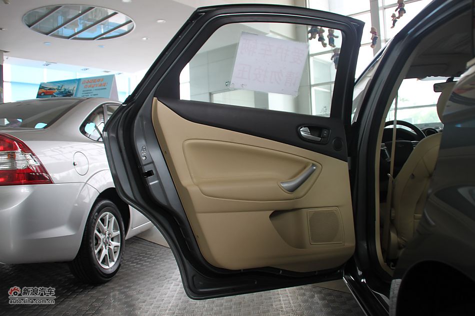 内饰部分及细节