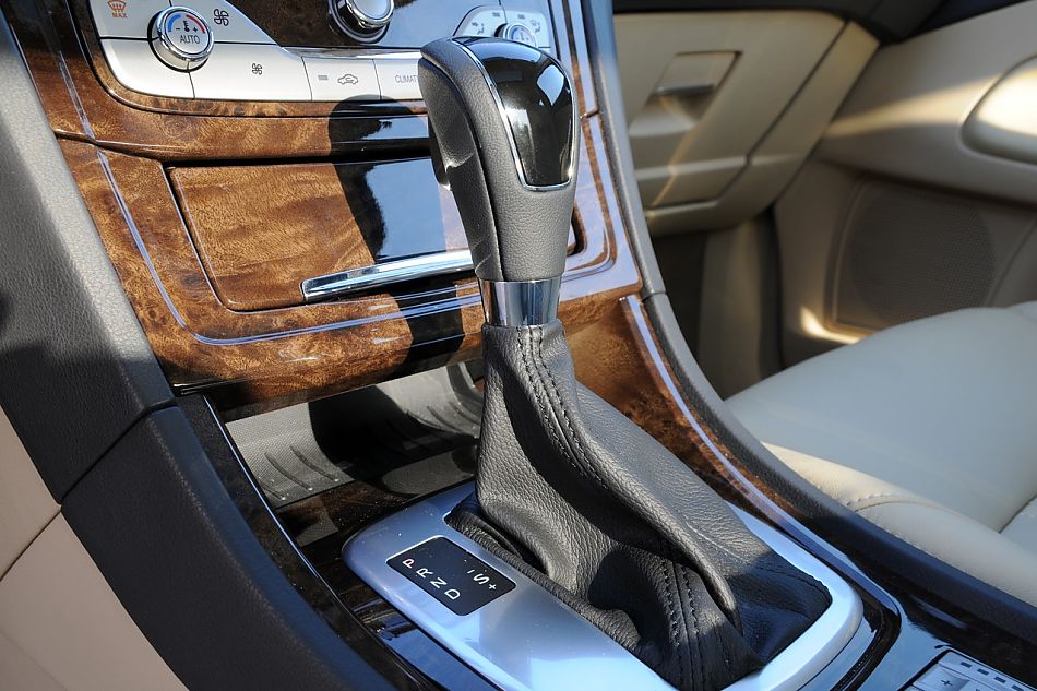 2010款蒙迪欧致胜致胜至尊型内饰