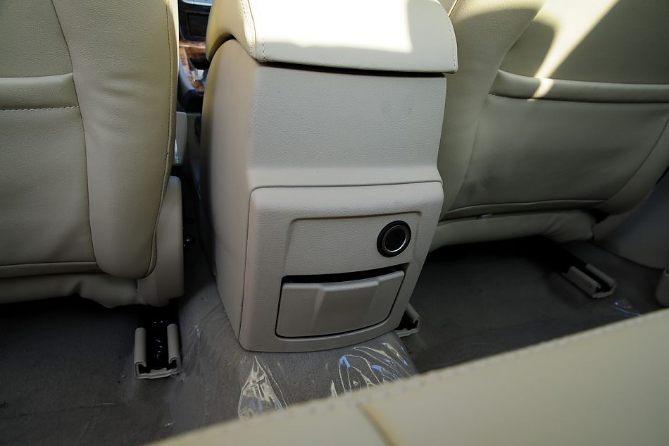 2010款蒙迪欧致胜致胜至尊型内饰