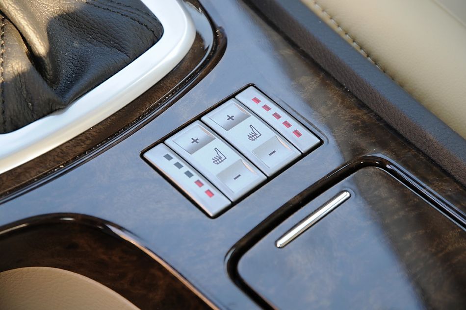 2010款蒙迪欧致胜致胜至尊型内饰