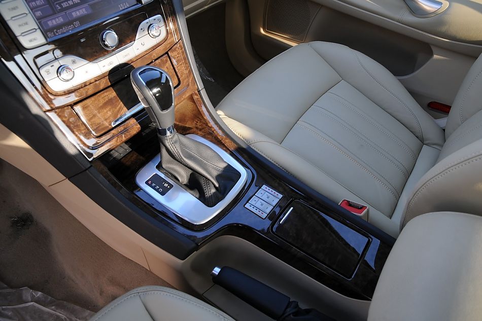 2010款蒙迪欧致胜致胜至尊型内饰