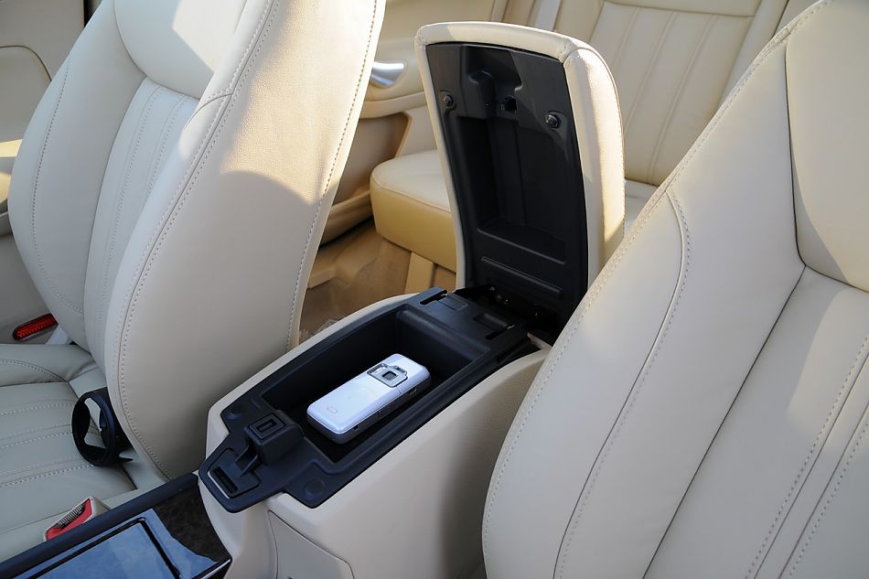 2010款蒙迪欧致胜致胜至尊型内饰